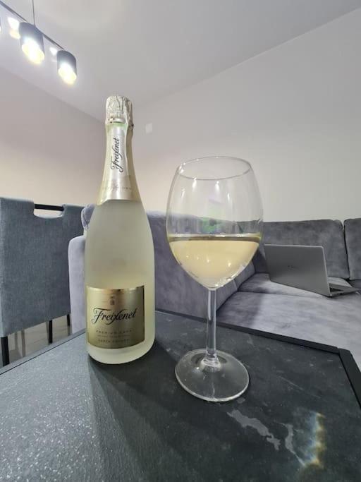 Mias Luxury Apartment Rijeka Buitenkant foto